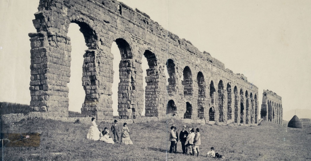 Pompeo Molins (1827-1900 ca.) Rovine dell’acquedotto Claudio, 1868 ca. stampa all’albumina, AF 3316