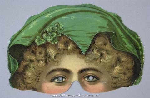 Donna con fazzoletto verde
