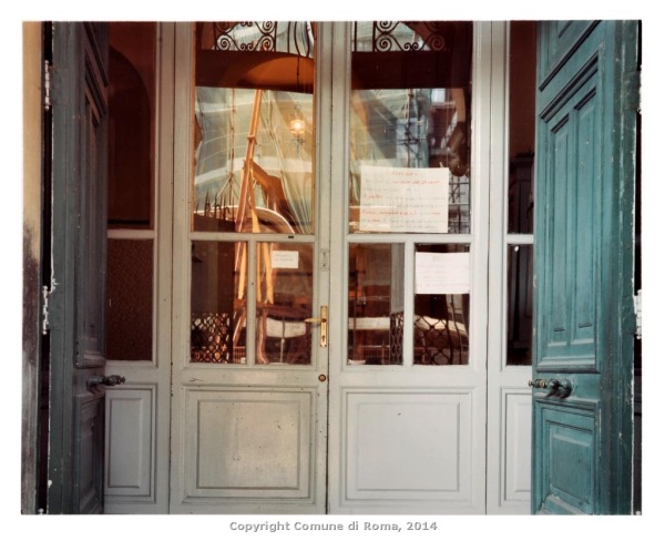 Guido Guidi Rione Ponte – portone, 1990 Stampa cromogenica, AFM 115