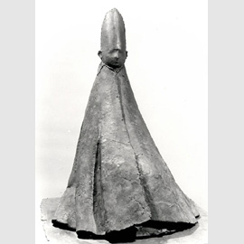 Giacomo Manzù (Bergamo 1908 ?? Roma 1991), Cardinale seduto, 1957 circa, bronzo. Roma, Galleria Nazionale d??Arte Moderna Giacomo Manzù (Bergamo 1908 ?? Roma 1991), Cardinale seduto, 1957 circa, bronzo. Roma, Galleria Nazionale d??Arte Moderna