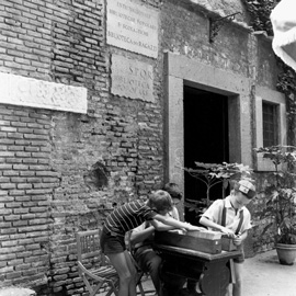 Biblioteca all’aperto del Colle Oppio, 10 luglio 1963 Biblioteca all’aperto del Colle Oppio, 10 luglio 1963