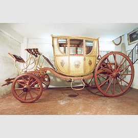Berlina Chigi, 1774-1775, Carrozza, cm. 210x250 Berlina Chigi, 1774-1775, Carrozza, cm. 210x250