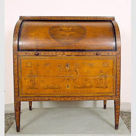 Sarvelli Joseph, Cassettone - scrivania a rullo con stemma della Repubblica romana, 1797-1799, Secretaire a' cylindre, cm. 104x117 Sarvelli Joseph, Cassettone - scrivania a rullo con stemma della Repubblica romana, 1797-1799, Secretaire a' cylindre, cm. 104x117