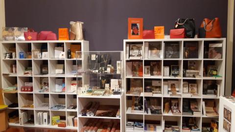 Libreria allestimento Klimt