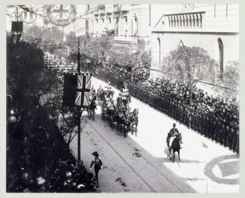 Carlo Tenerani, Passaggio del corteo di Edoardo VII in via Nazionale in occasione della sua visita a Roma, 27 aprile 1903
