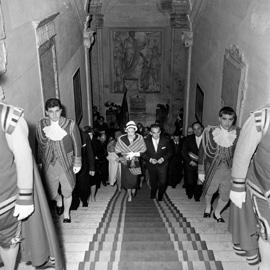 Ranieri di Monaco e Grace Kelly salgono la scalinata dei Musei Capitolini, 5 novembre 1959