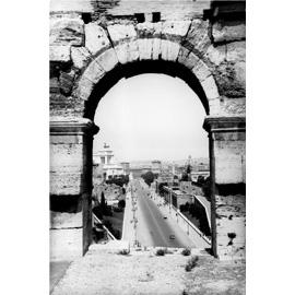 Veduta di via dell’Impero, poi dei Fori Imperiali, da una delle arcate del Colosseo, 1938